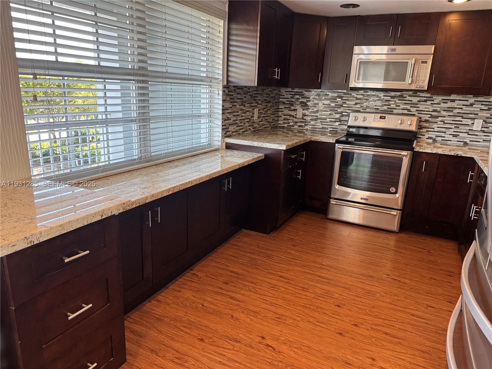 NO 105 PALM-AIRE COUNTRY - Residential Lease