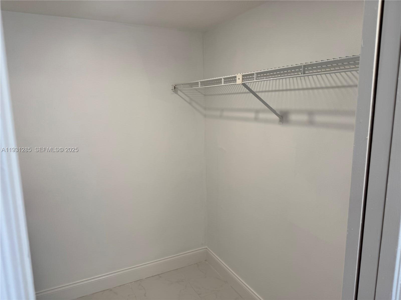 NO 105 PALM-AIRE COUNTRY - Residential Lease