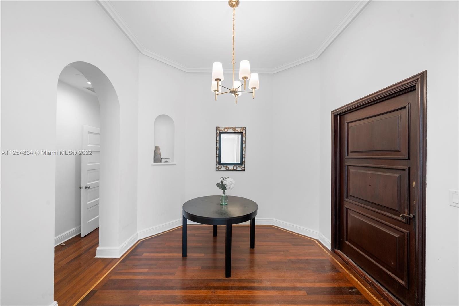 SUNSET ISLANDS-ISLAND NO - Residential