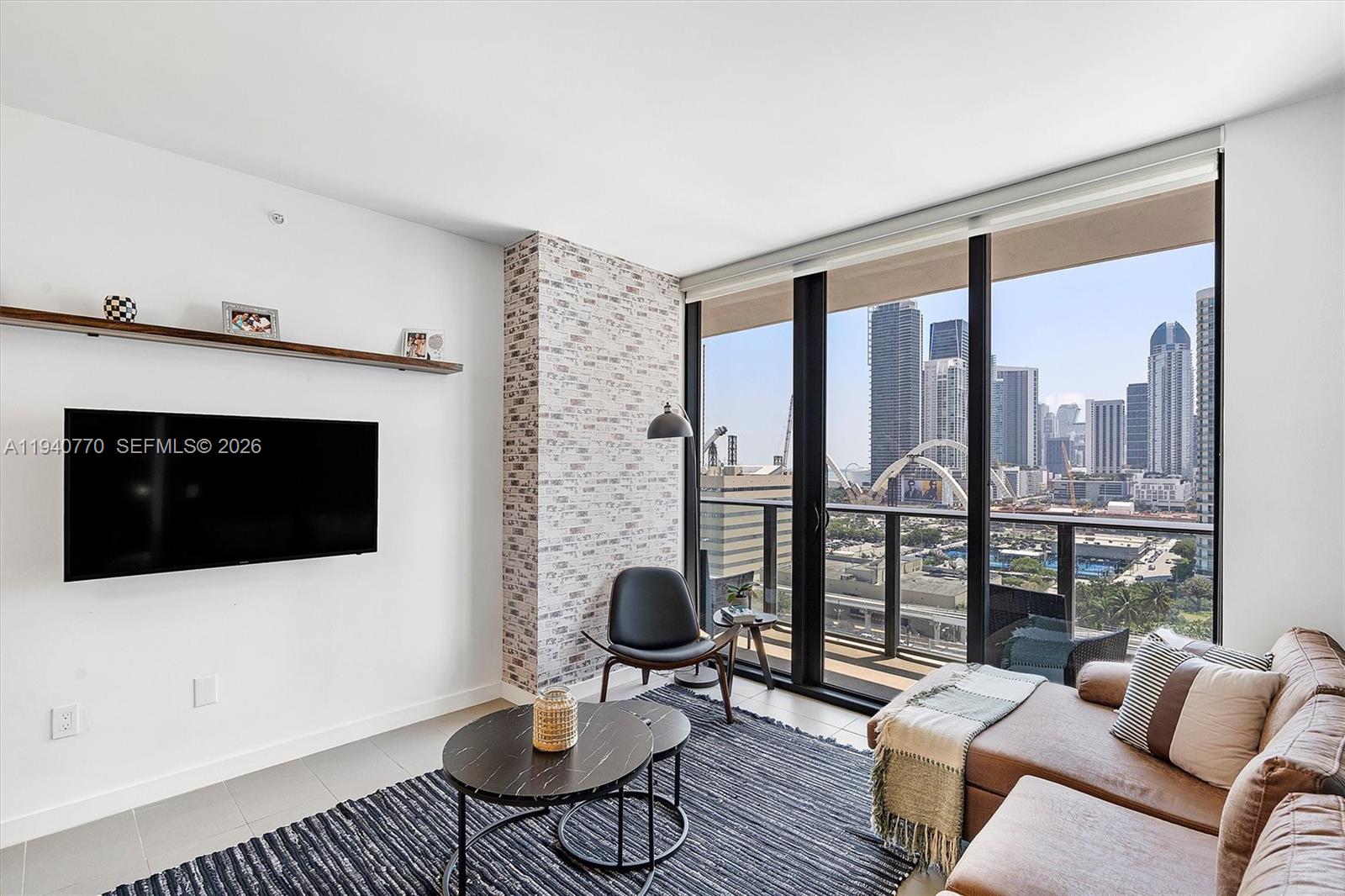 1600 NE 1st Ave 1208