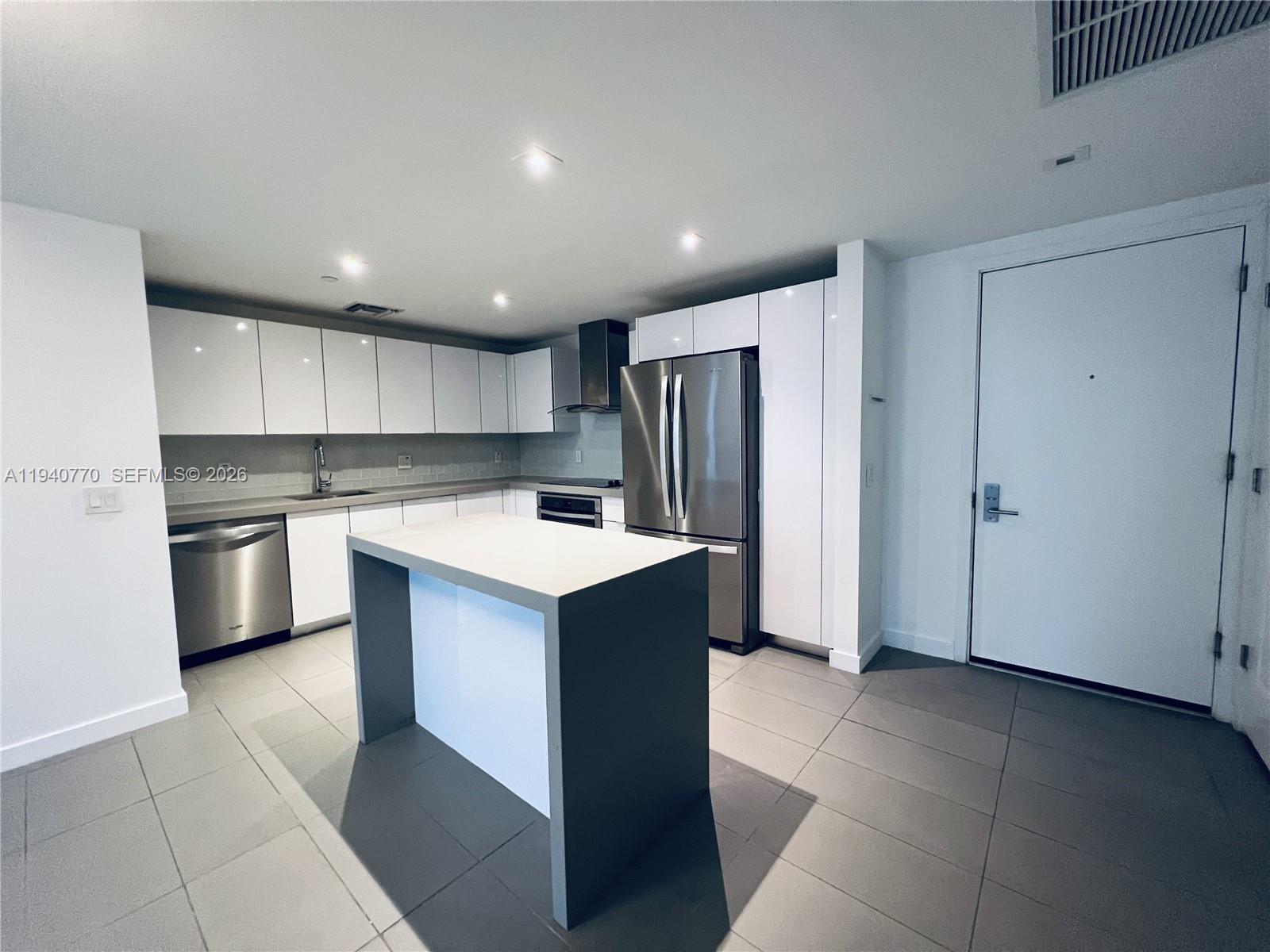 1600 NE 1st Ave 1208