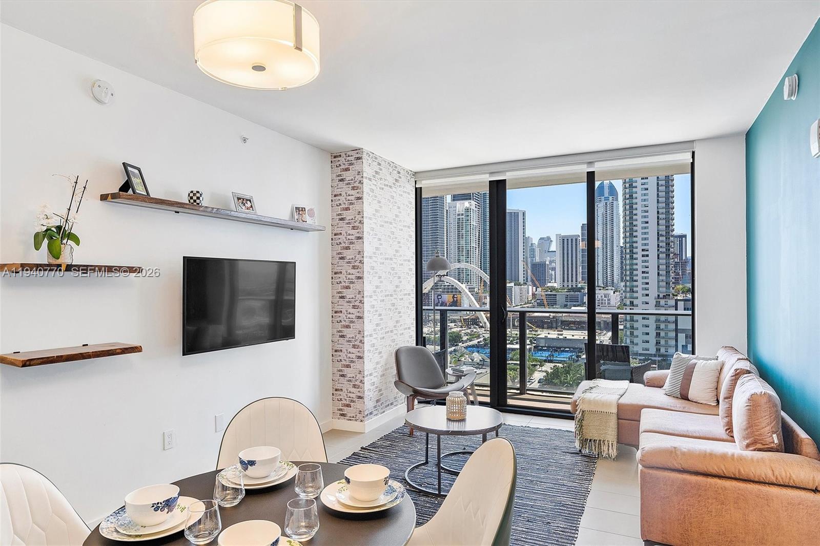 1600 NE 1st Ave 1208