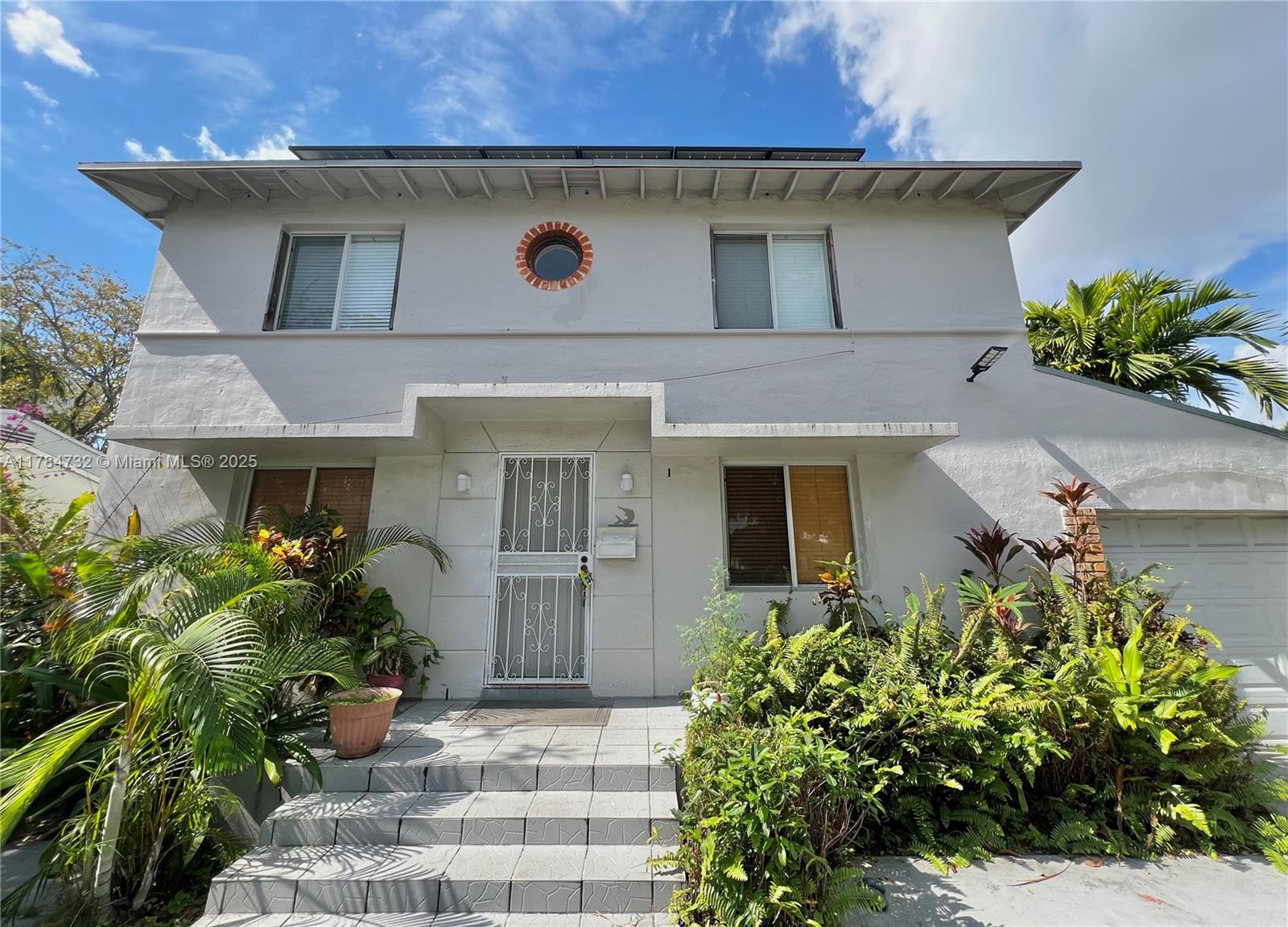 Rental Property at 342 Sw 29th Rd 1, Miami, Broward County, Florida - Bedrooms: 3 
Bathrooms: 3  - $2,800 MO.