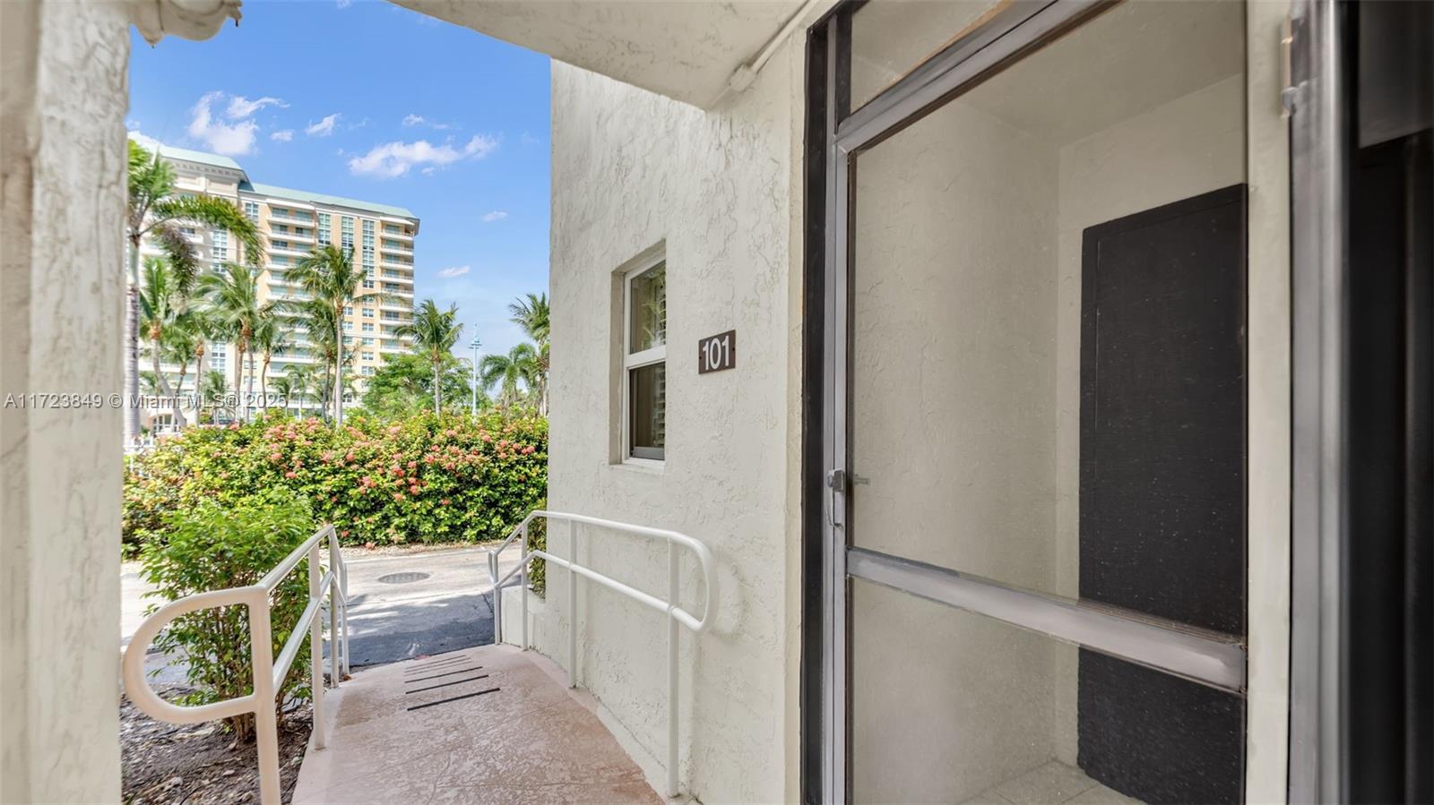 COASTAL TOWERS CONDO - Residential