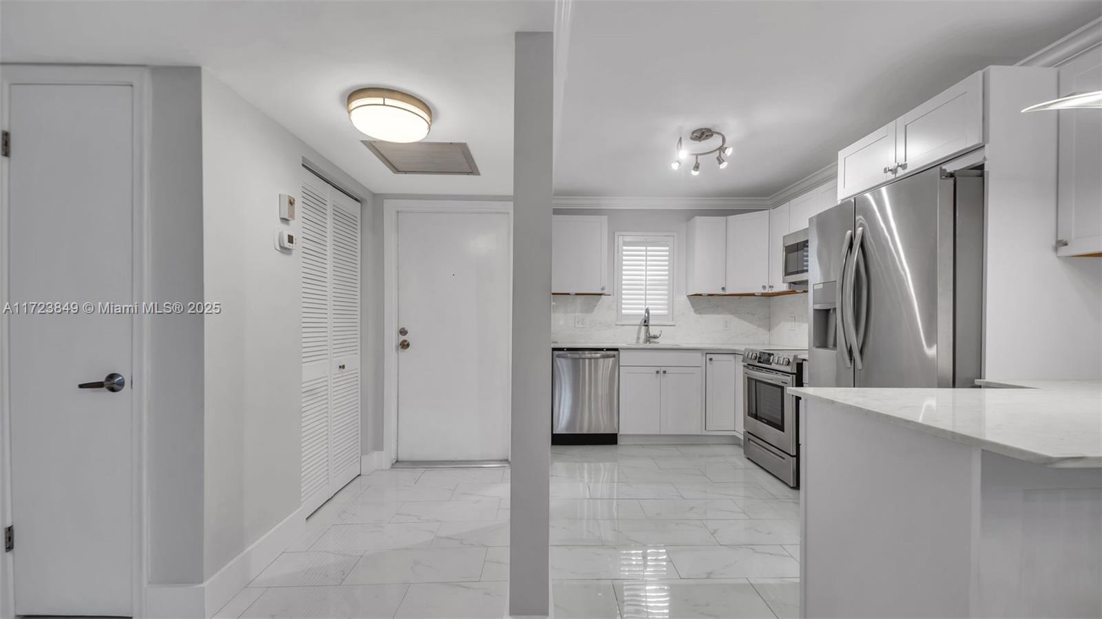 COASTAL TOWERS CONDO - Residential