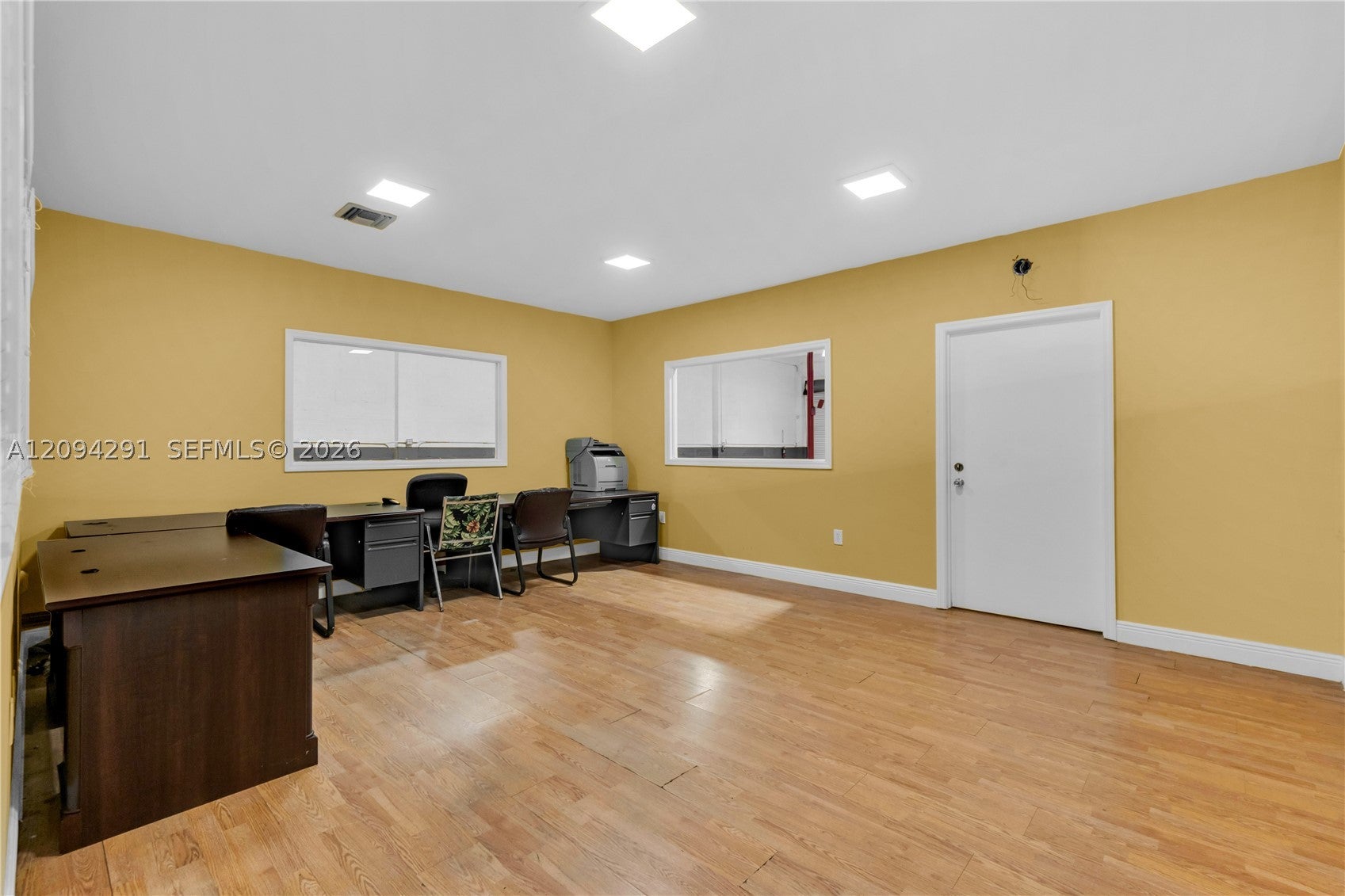 2726 NW 35th St