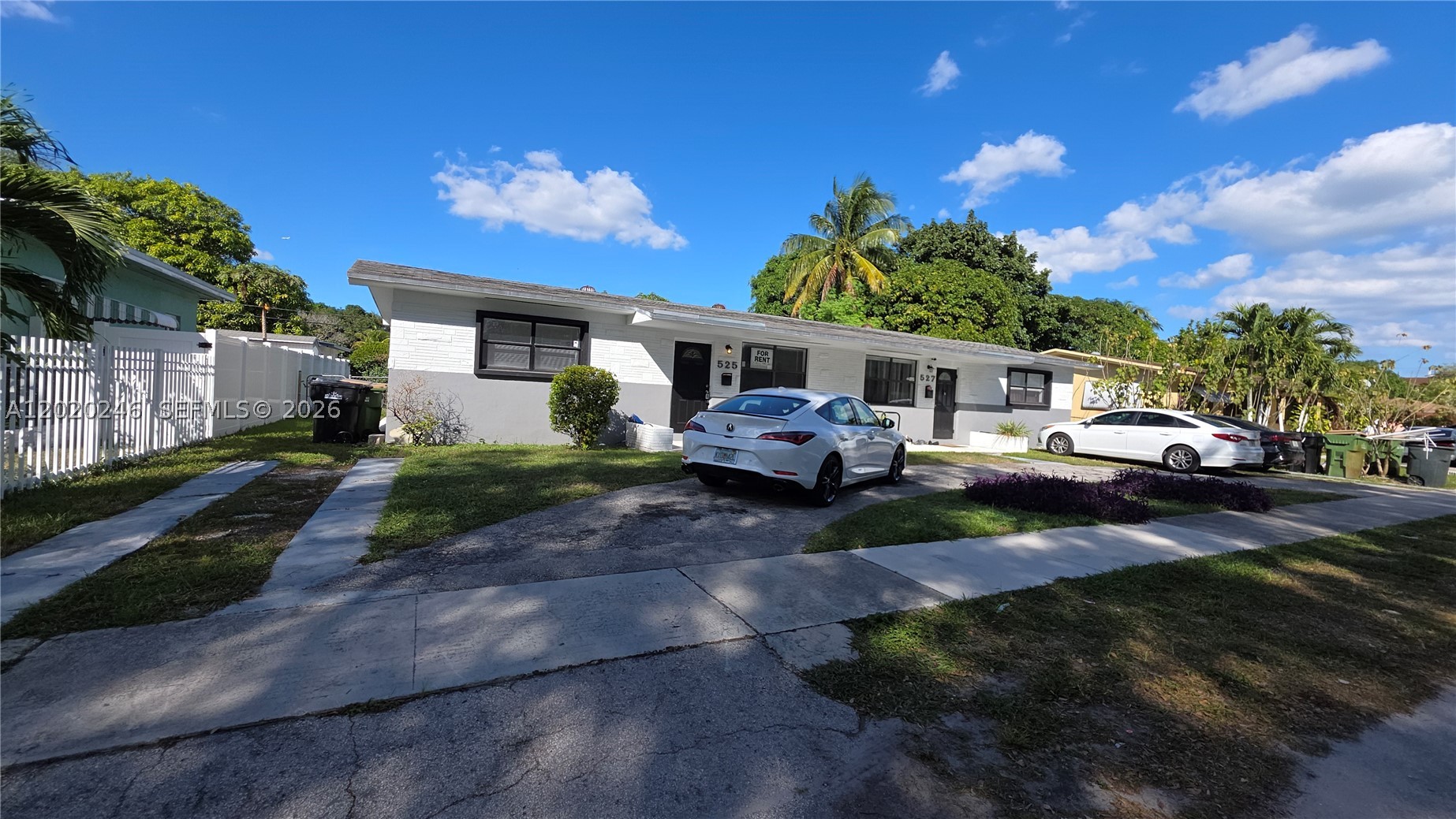 Photo 1 of 26 — 525 NE 132nd Ter 525 or 527, North Miami, FL 33161