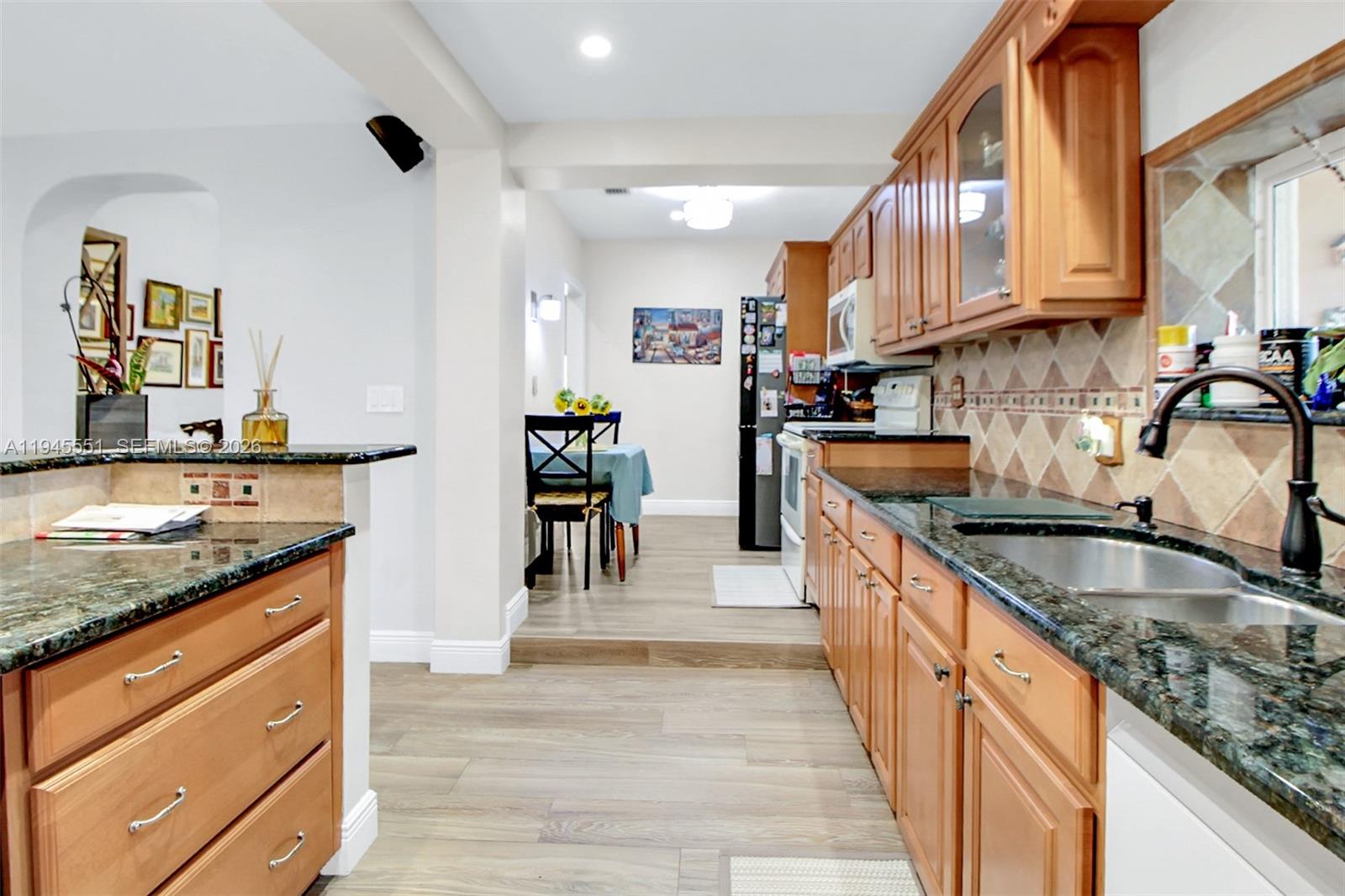 GABLES VIEW - Residential