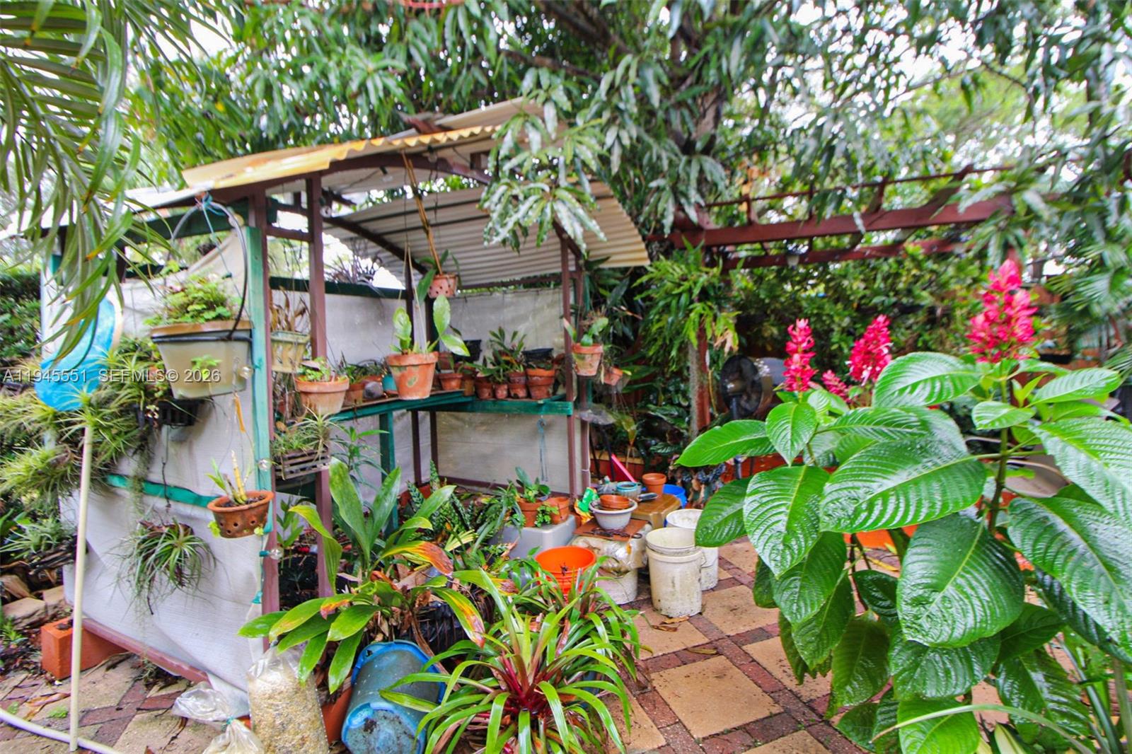 GABLES VIEW - Residential