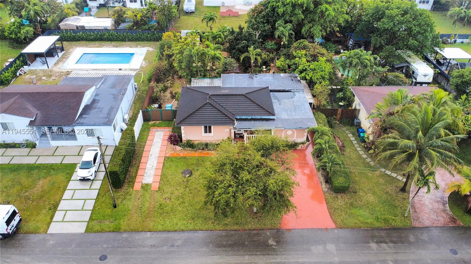 GABLES VIEW - Residential