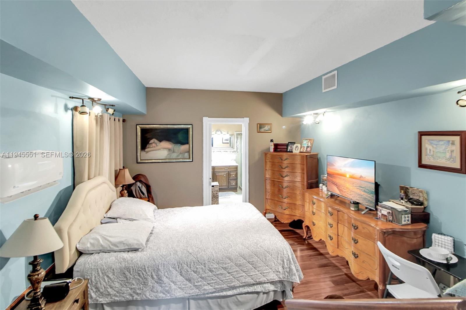 GABLES VIEW - Residential