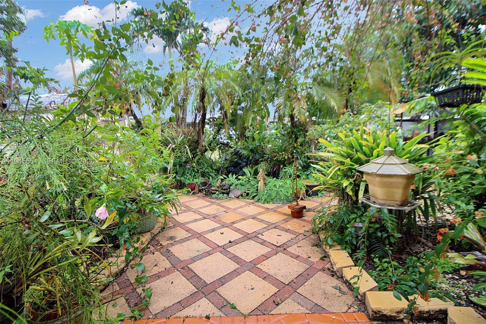 GABLES VIEW - Residential