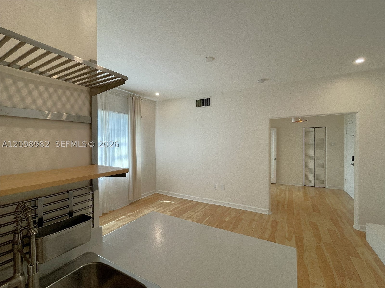1211 Pennsylvania Ave E1