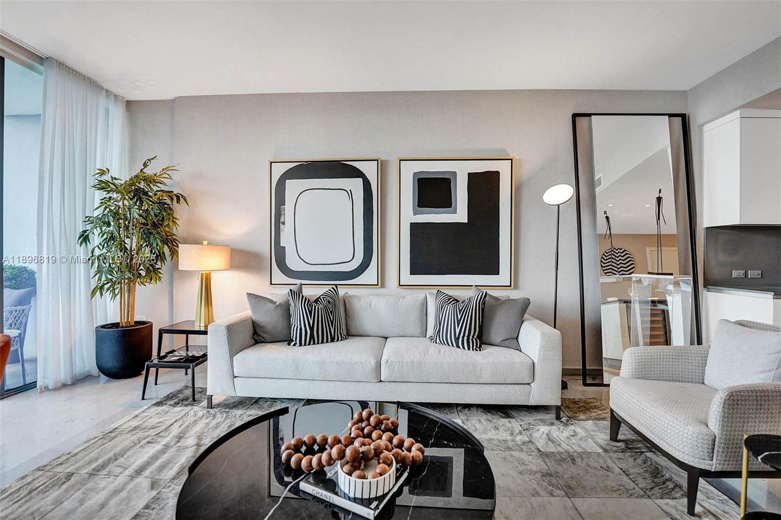 RISE CONDO - Residential