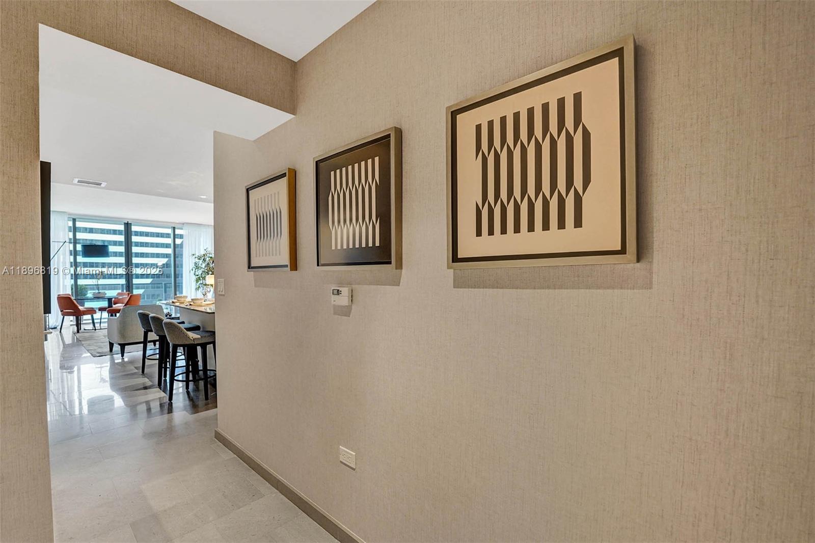 View photos, virtual tours, details... 88 SW 7th St 1408