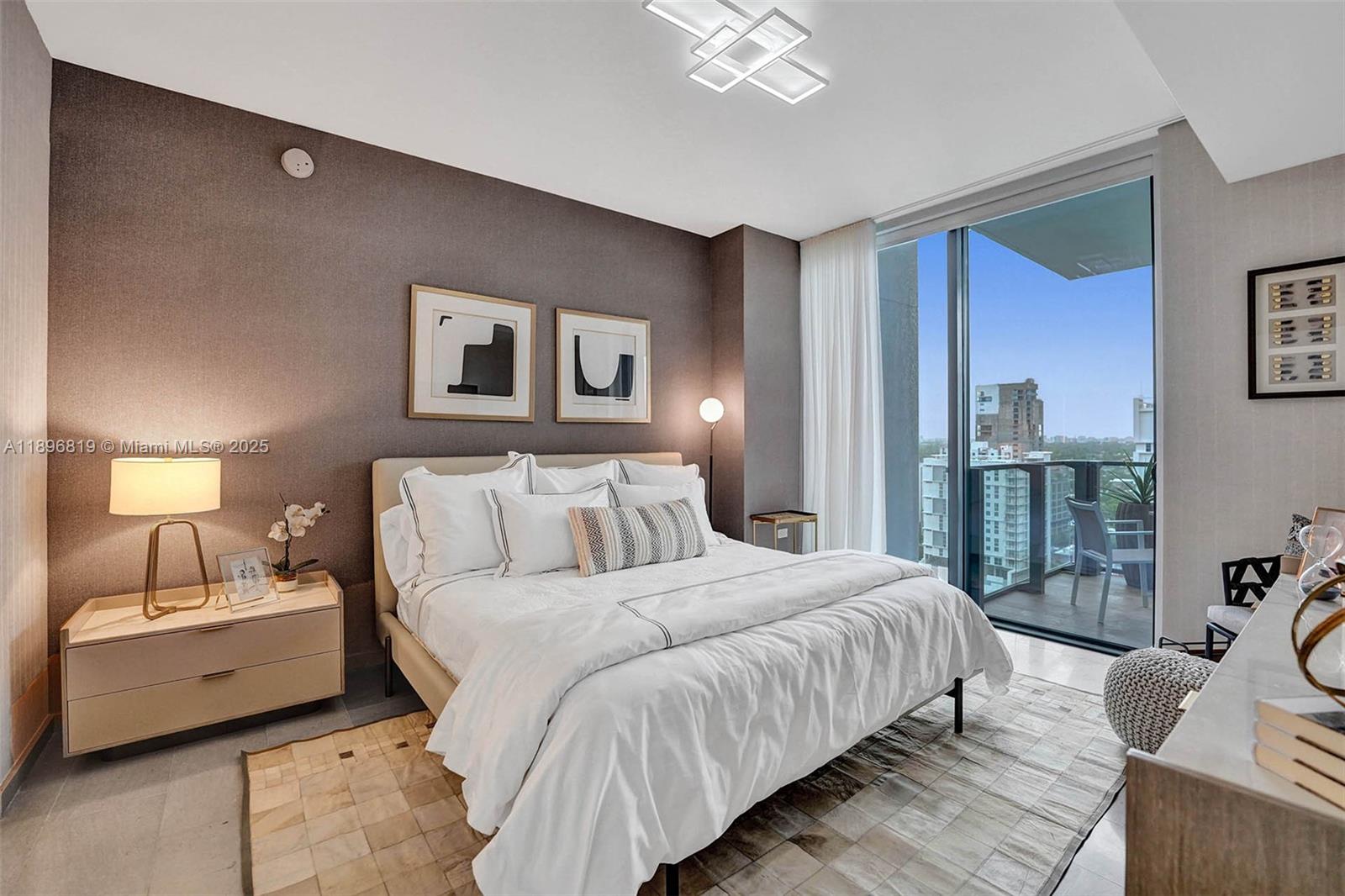 RISE CONDO - Residential