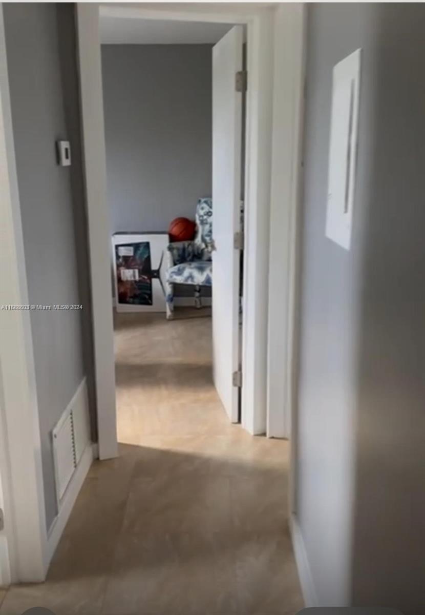 KIMWOOD CONDO - Residential