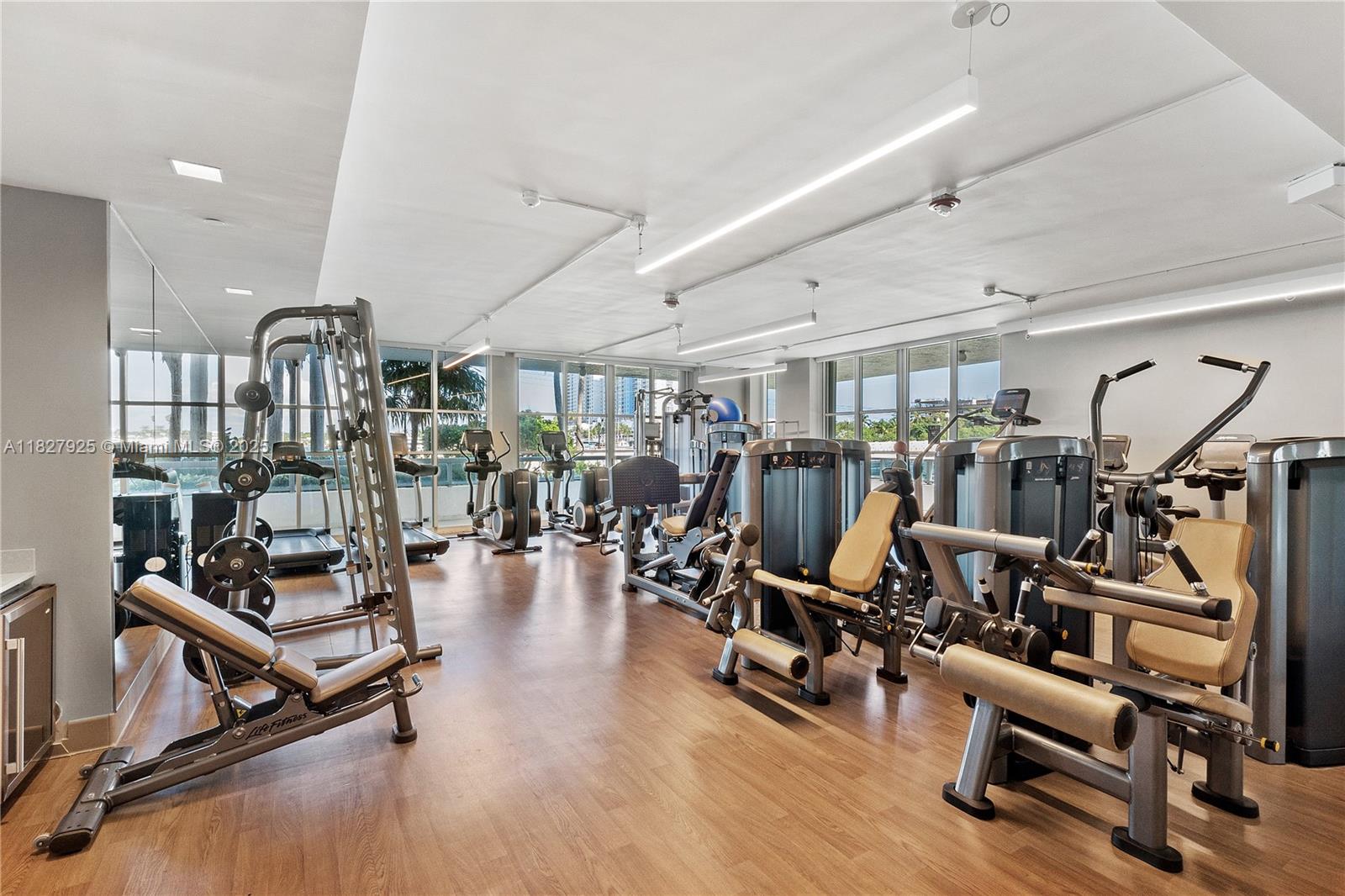 THE GRAND VENETIAN CONDO - Residential