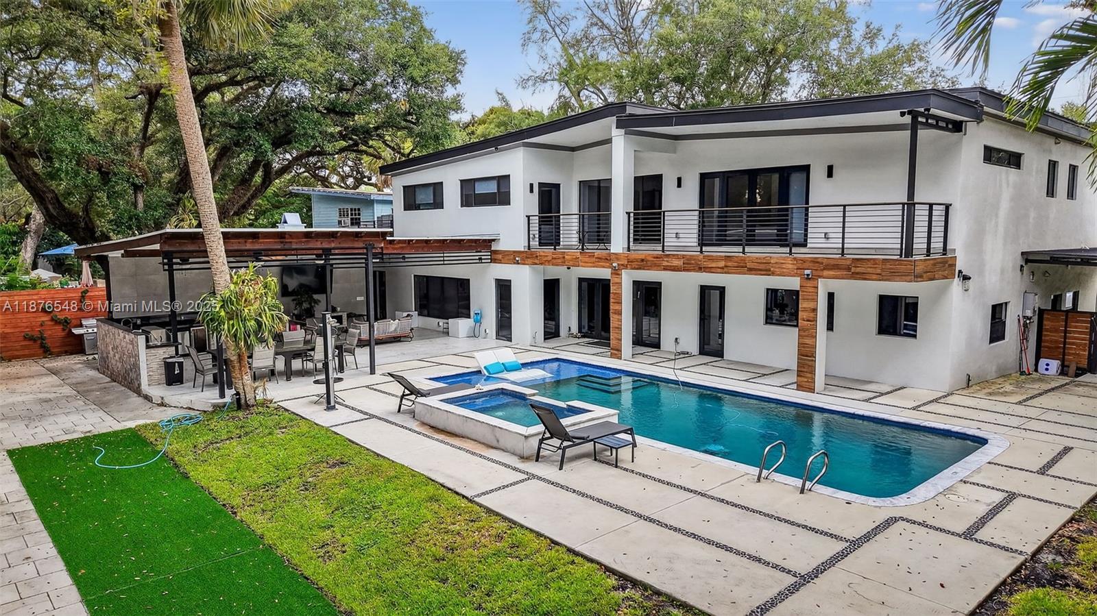 RIVERLAND MANORS - Residential Lease