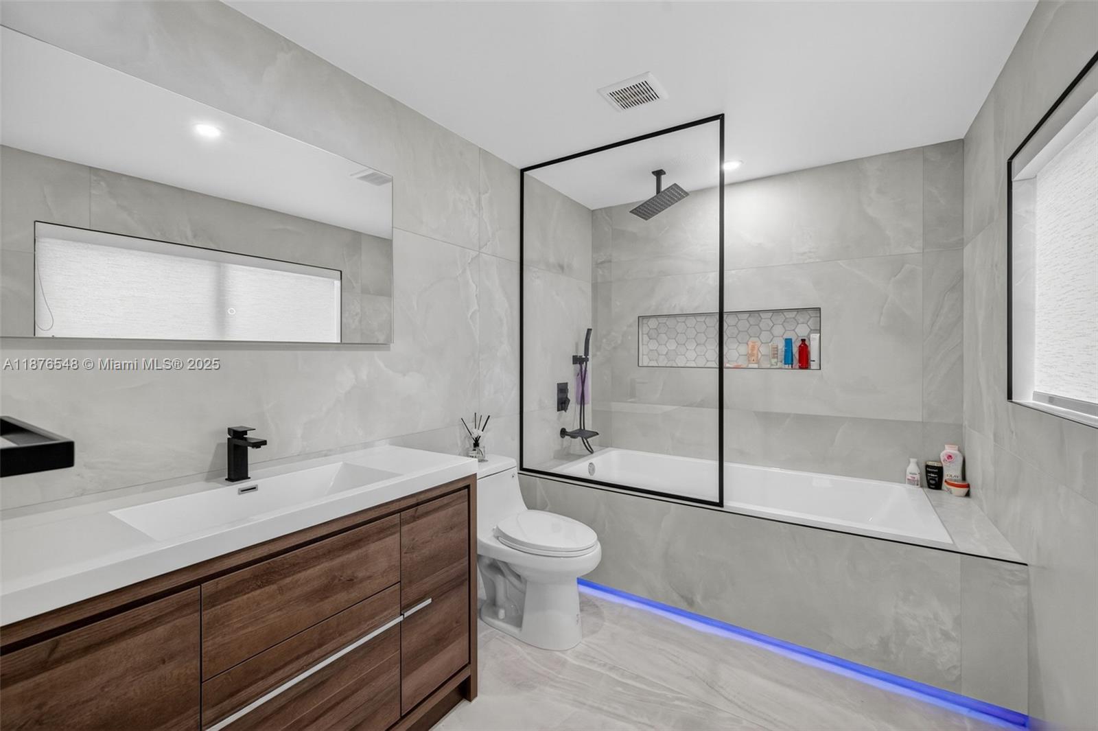 RIVERLAND MANORS - Residential Lease