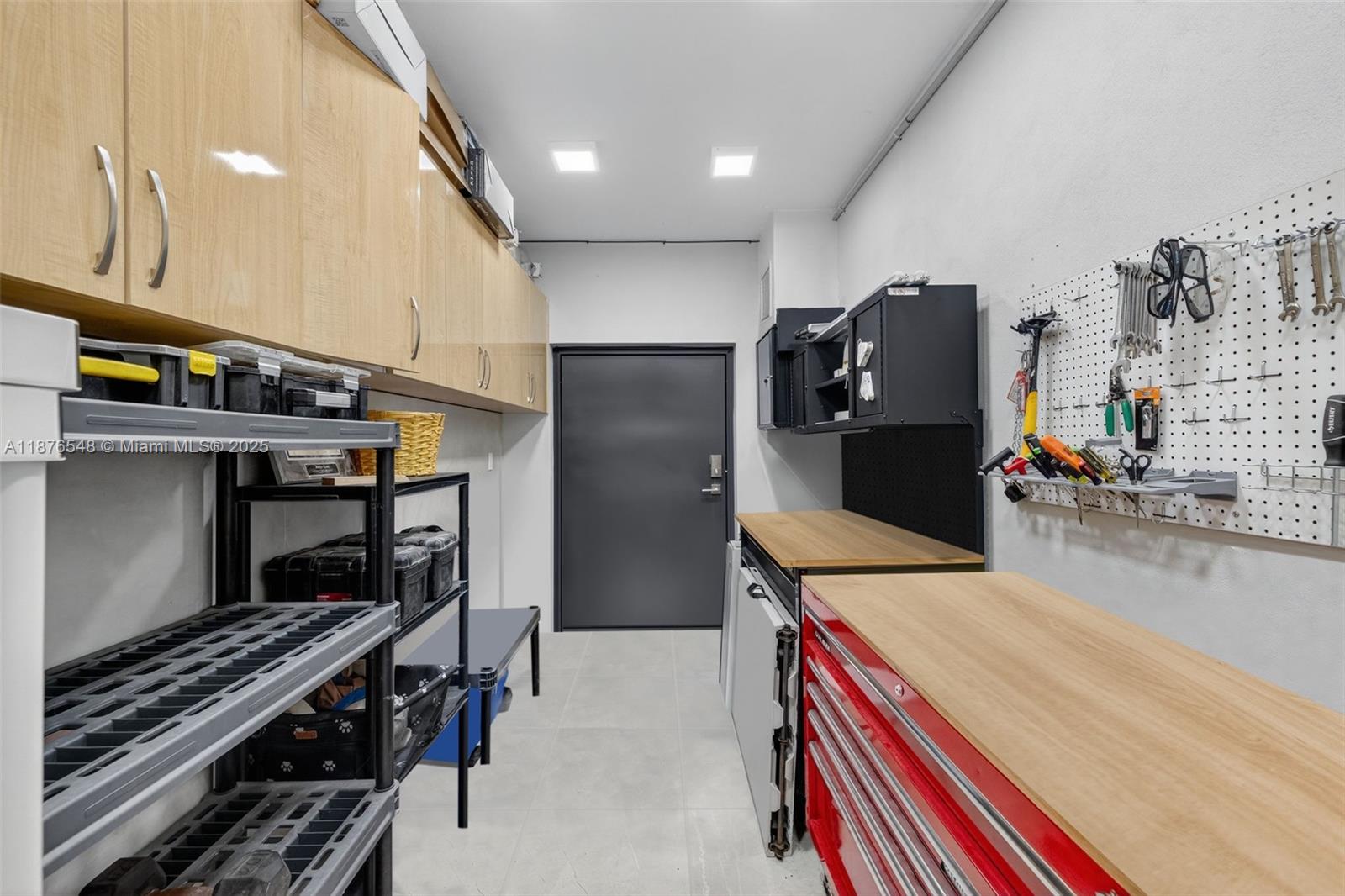 RIVERLAND MANORS - Residential Lease