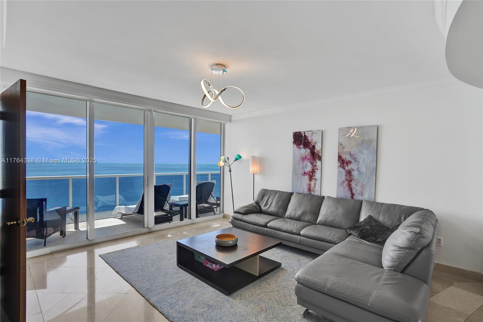 19111 Collins Ave 2304