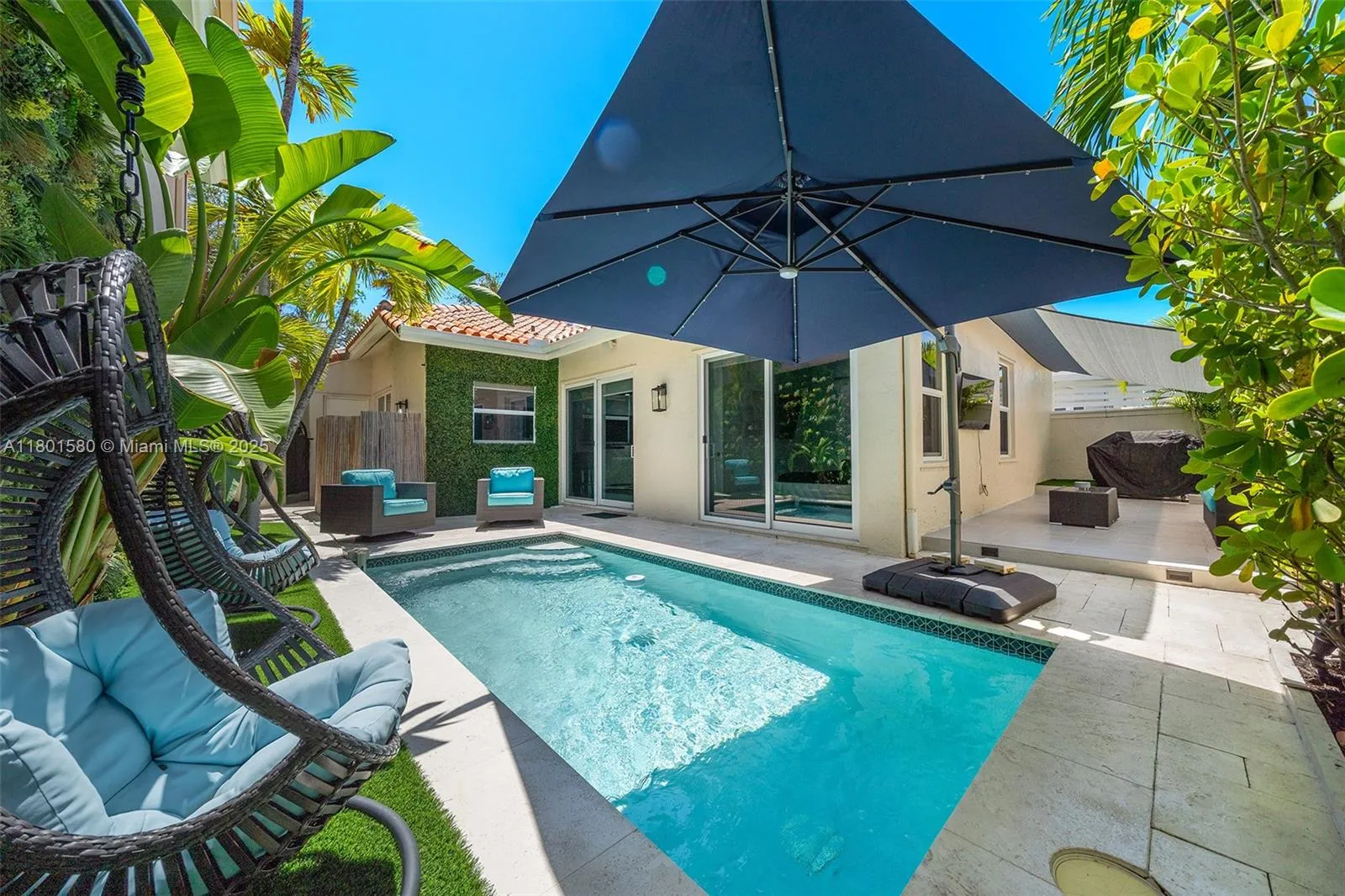 Hollywood, Florida 33019, United States, 3 Bedrooms Bedrooms, ,2 BathroomsBathrooms,Residential,Active,127933