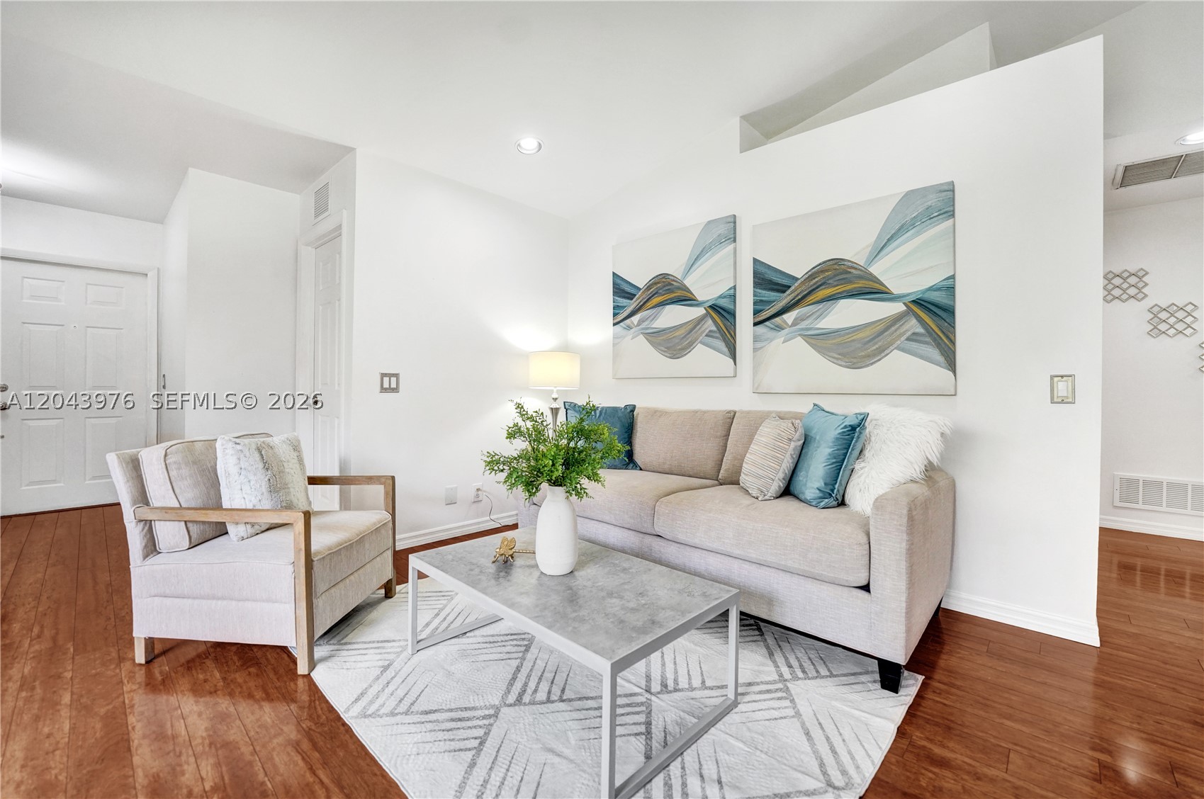 4444 Dogwood Cir