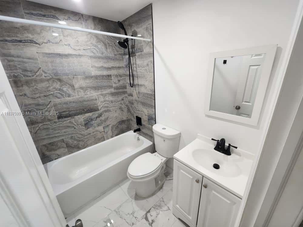 OAK PARK ESTATES SEC 2 - Residential