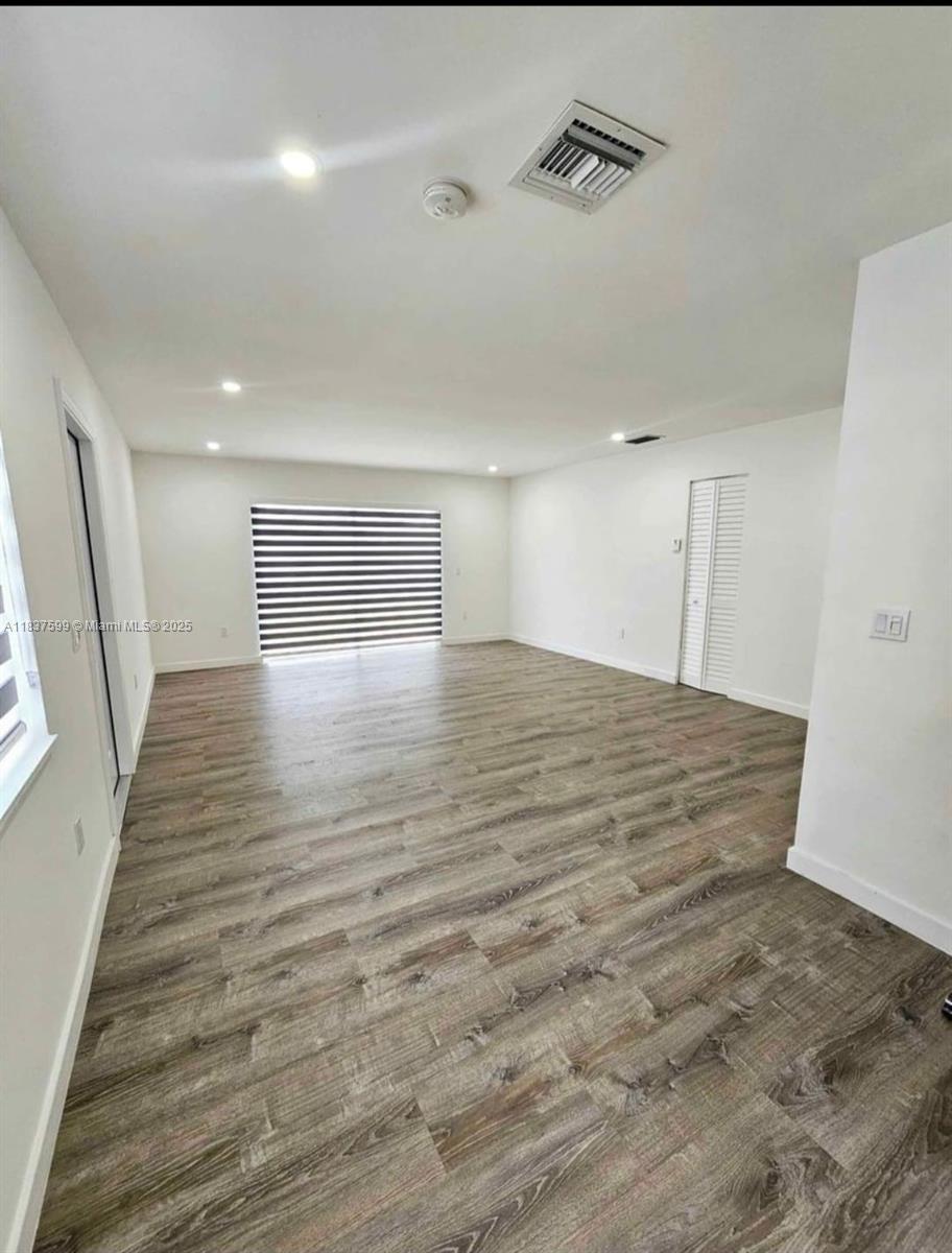 OAK PARK ESTATES SEC 2 - Residential