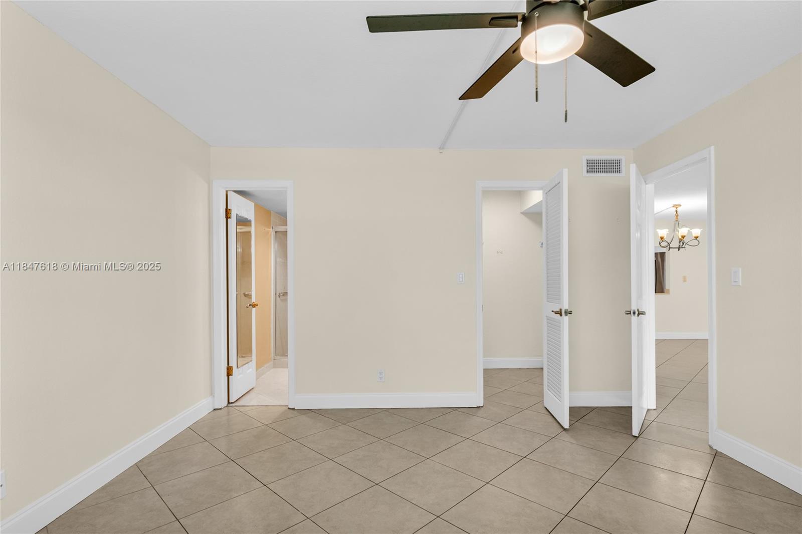 HOLLYBROOK GOLF AND TENNIS - Residential