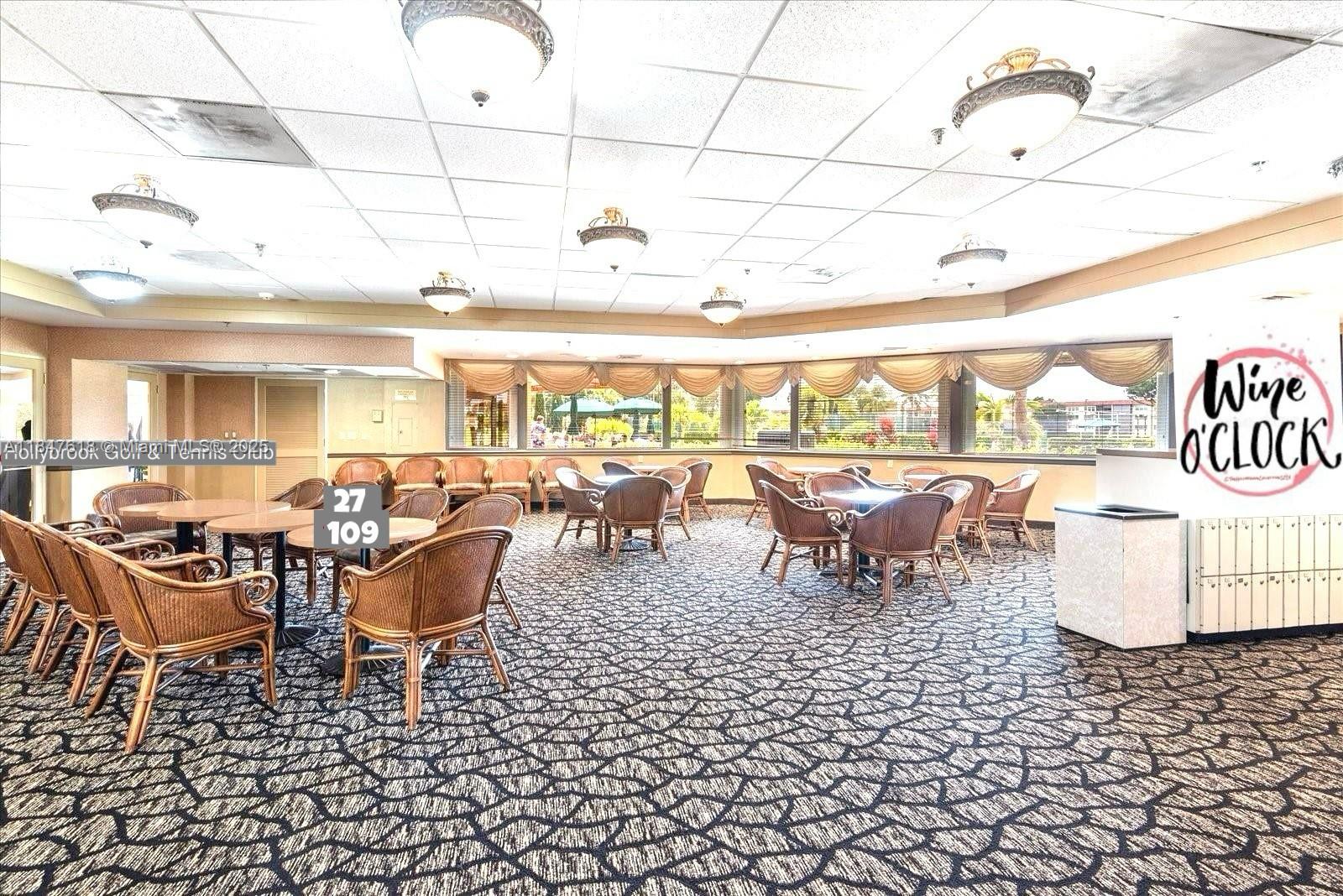 HOLLYBROOK GOLF AND TENNIS - Residential