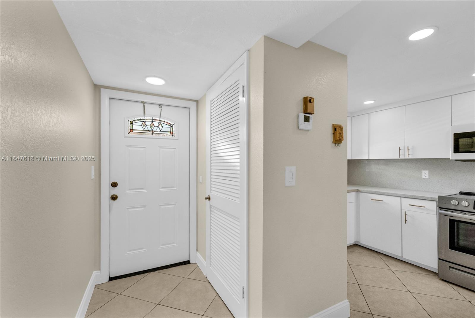 681 S Hollybrook Dr 109