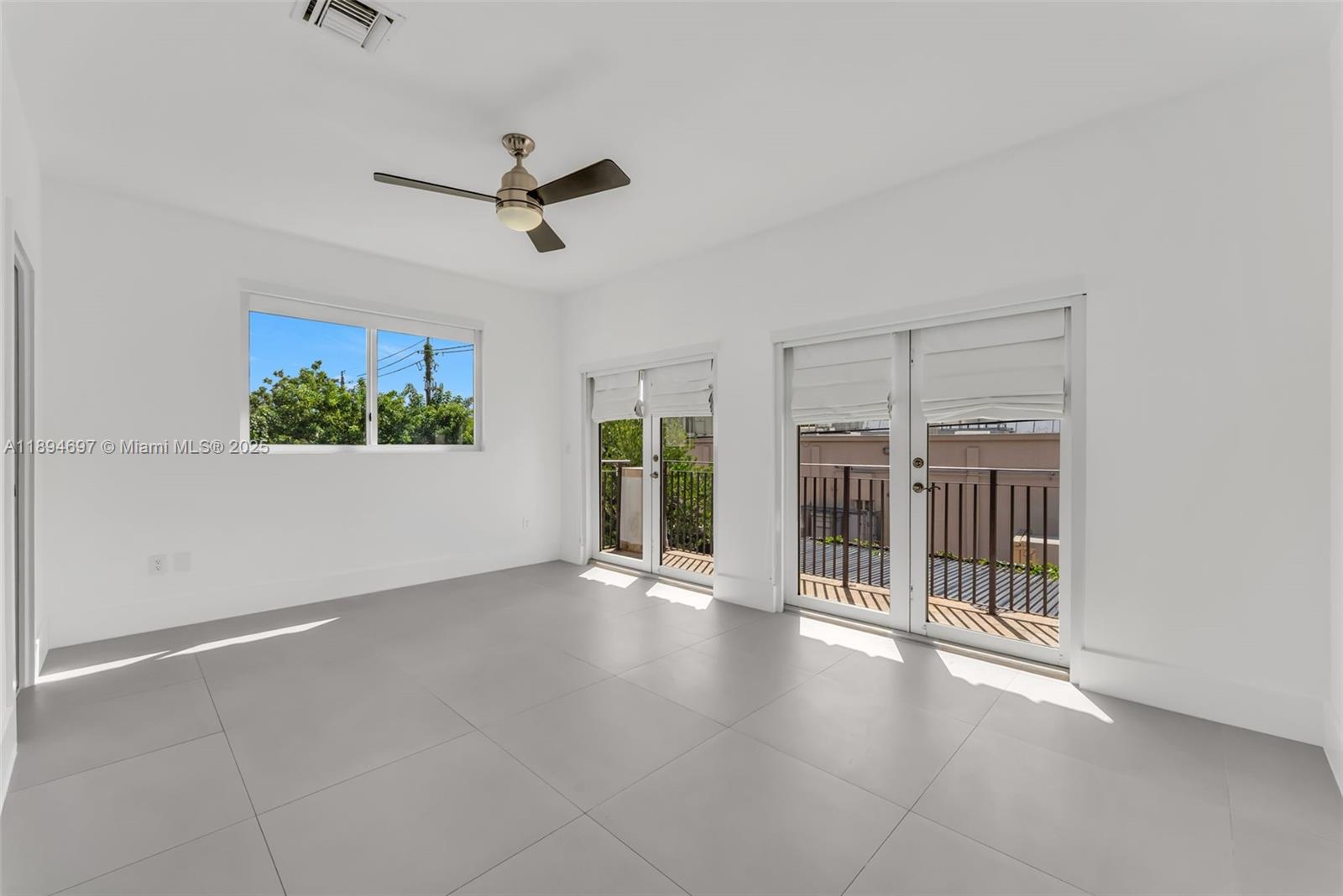 BRIDGEPORT GROVE CONDO - Residential