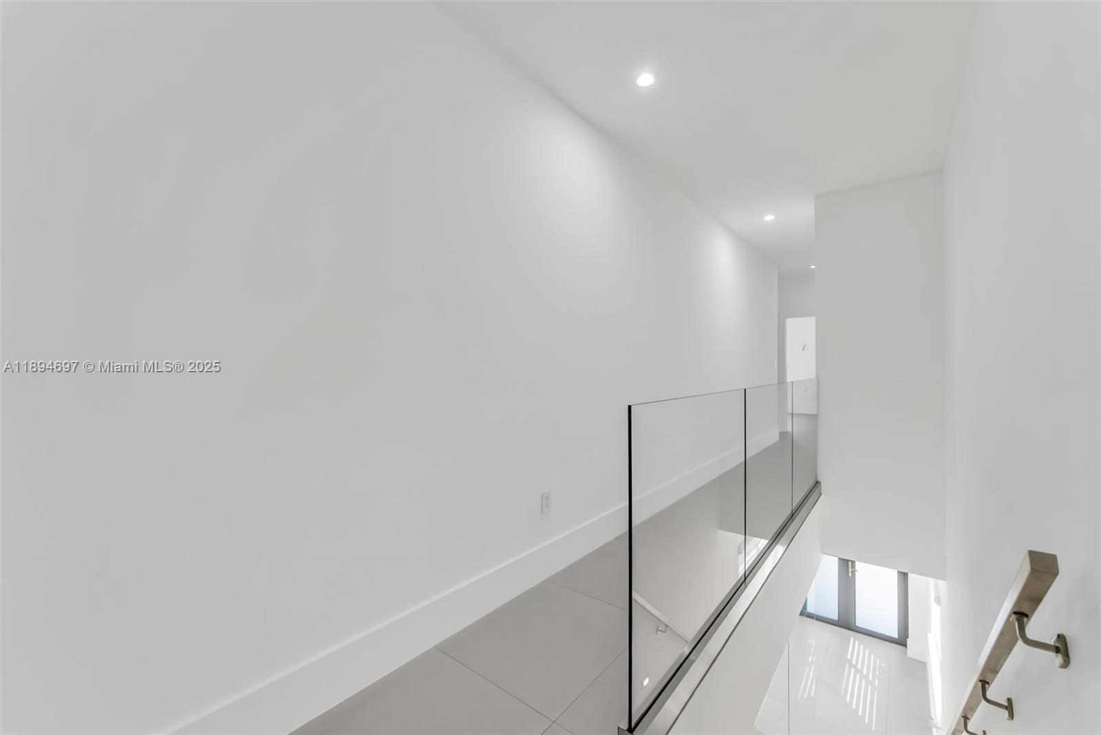 BRIDGEPORT GROVE CONDO - Residential