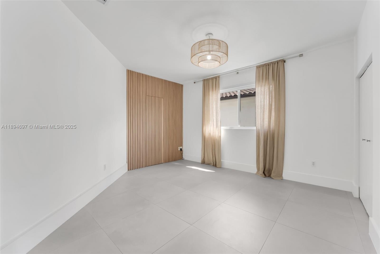BRIDGEPORT GROVE CONDO - Residential
