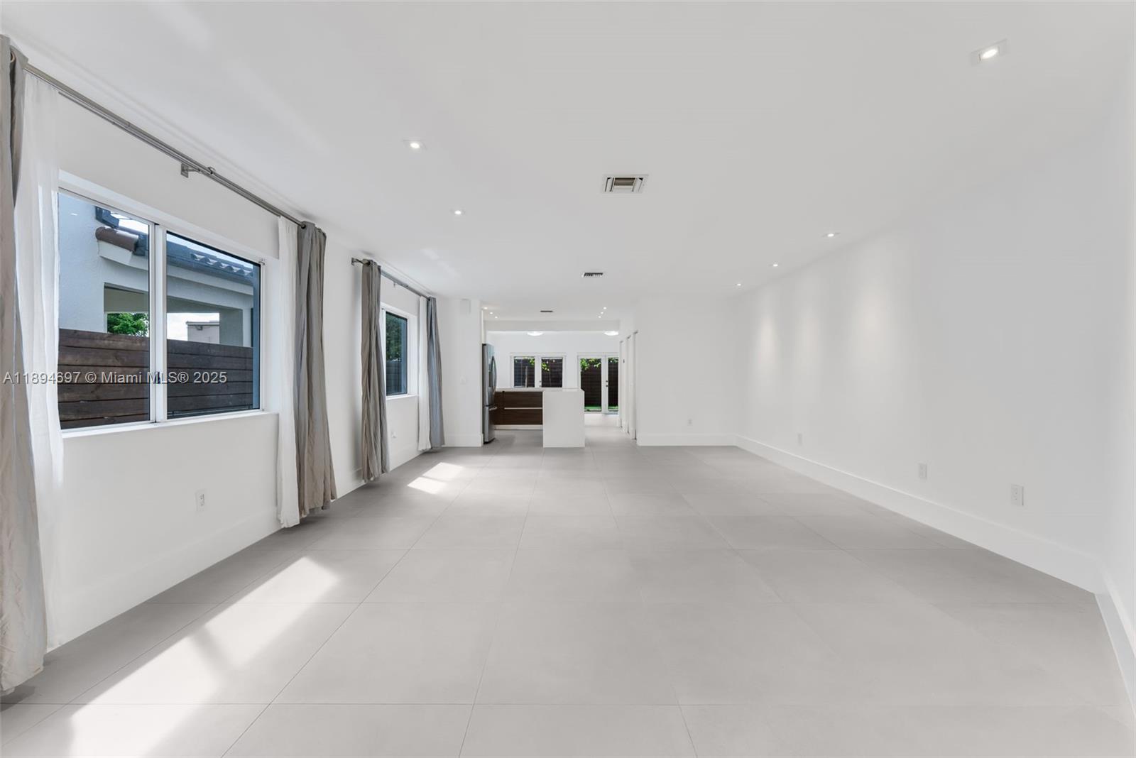 View photos, virtual tours, details... 2924 Bridgeport Ave