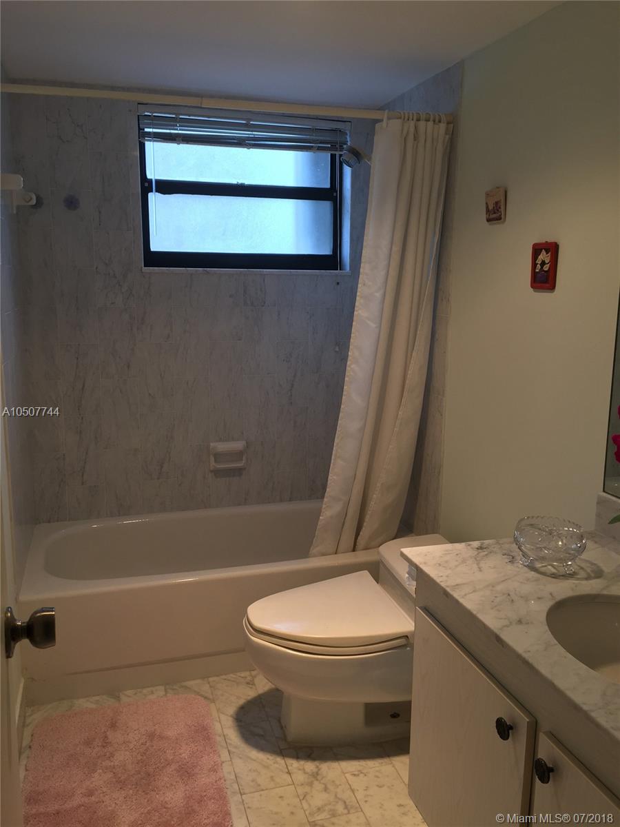 BRITANNIA AT QUADOMAIN CO - Residential Lease