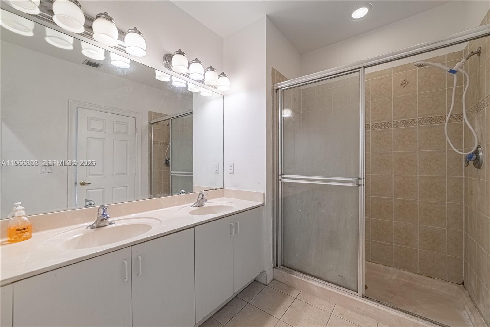 WALDMAN PLAT - Residential