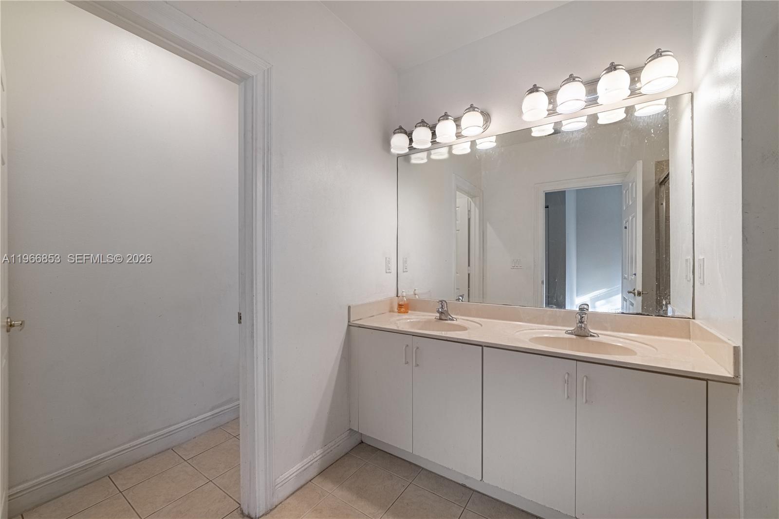 WALDMAN PLAT - Residential