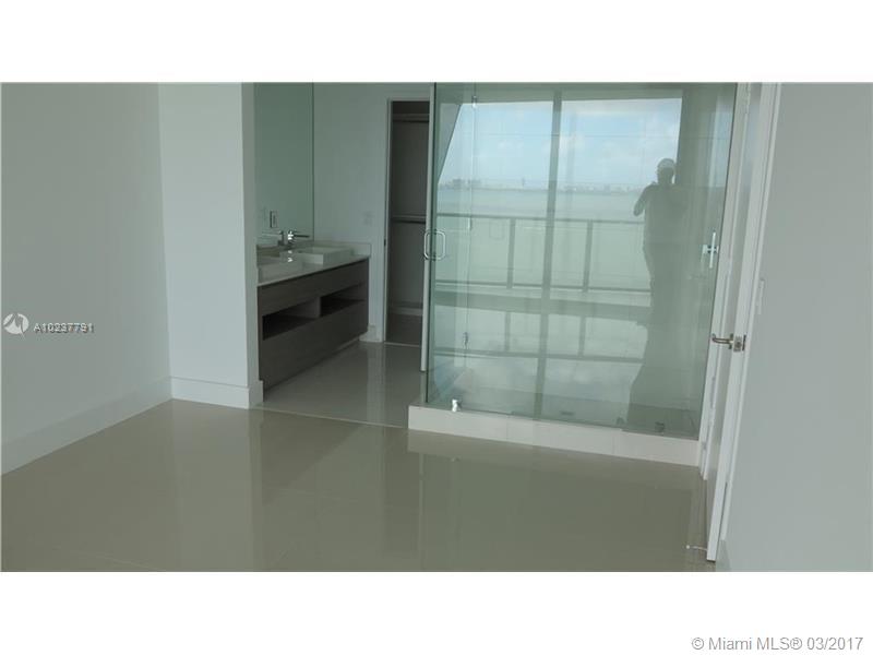 ICON BAY - Residential Lease