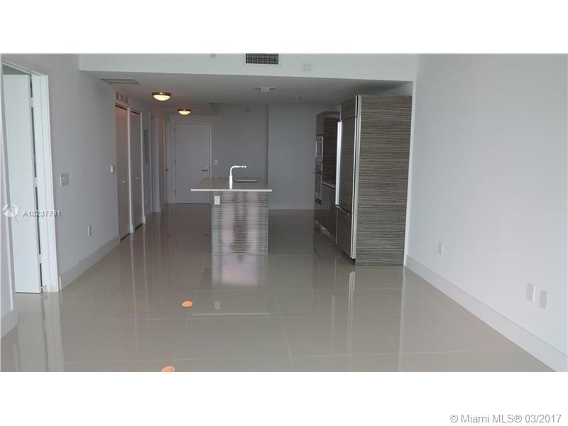 ICON BAY - Residential Lease