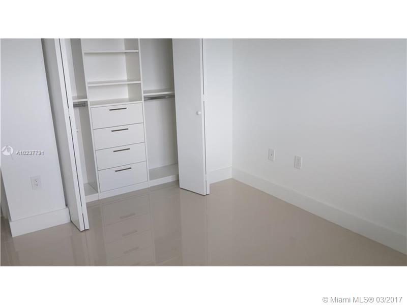 ICON BAY - Residential Lease