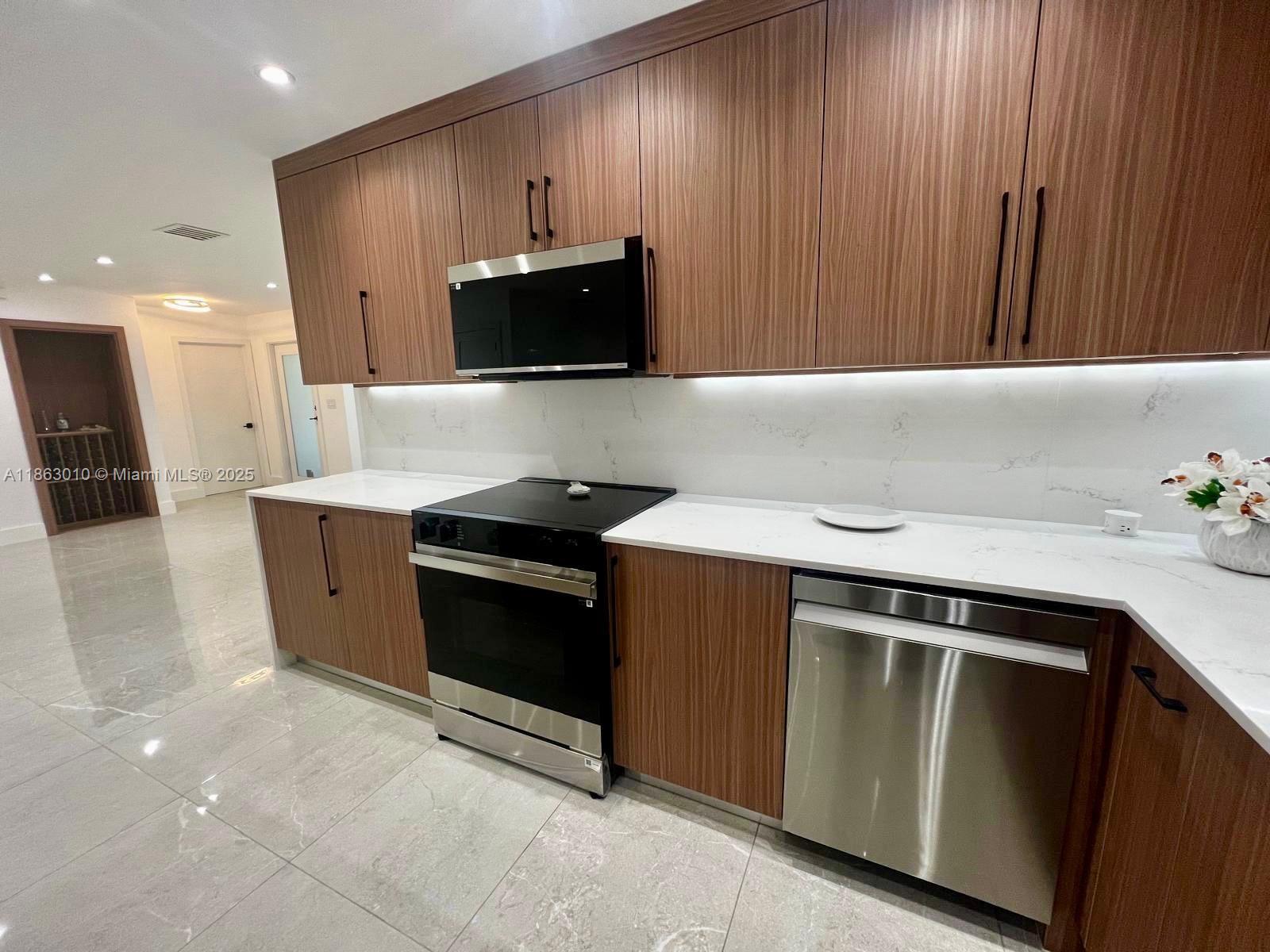 1590 SW 139th Ave