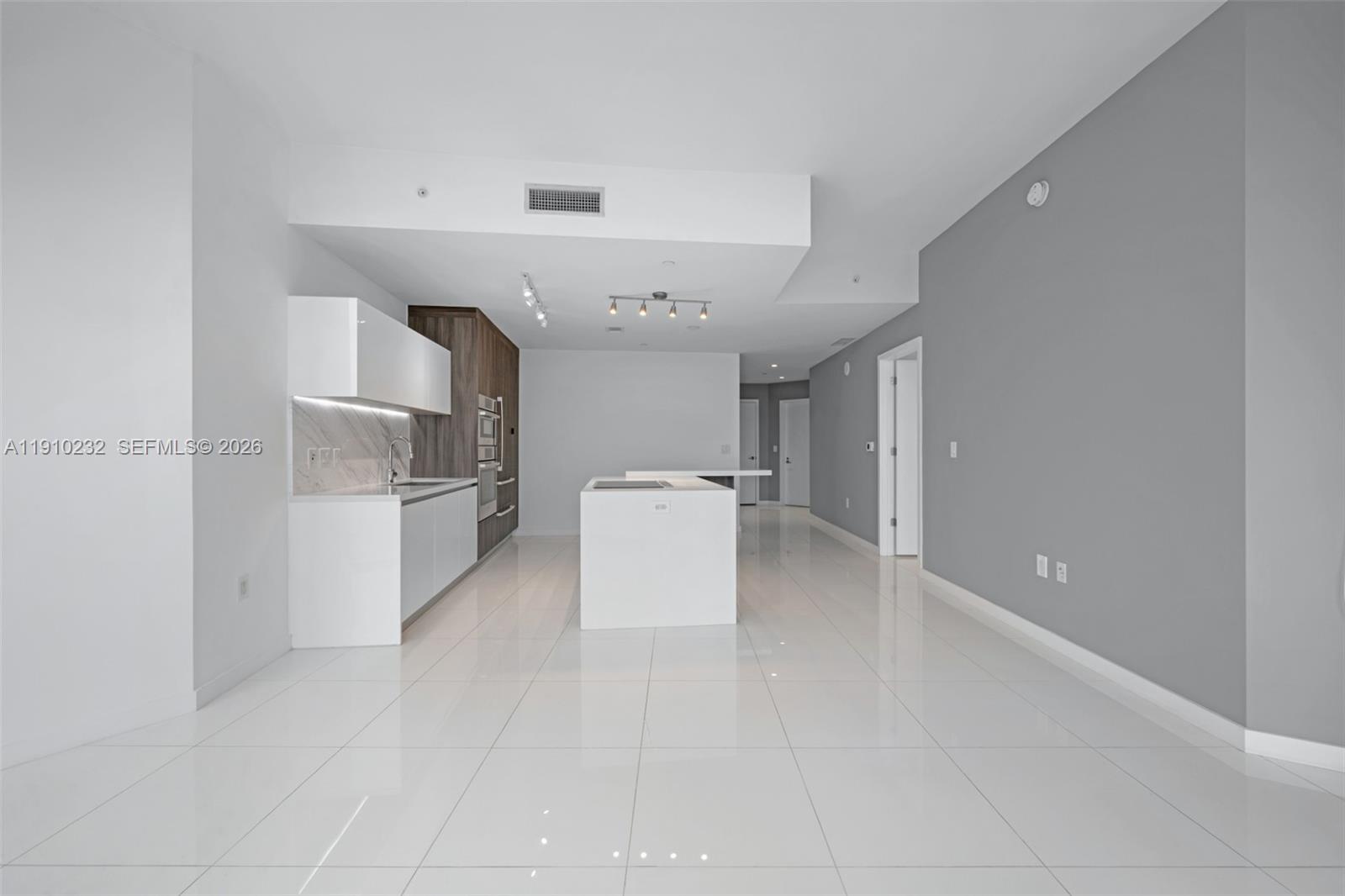 PARAMOUNT MIAMI WORLDCENT - Residential