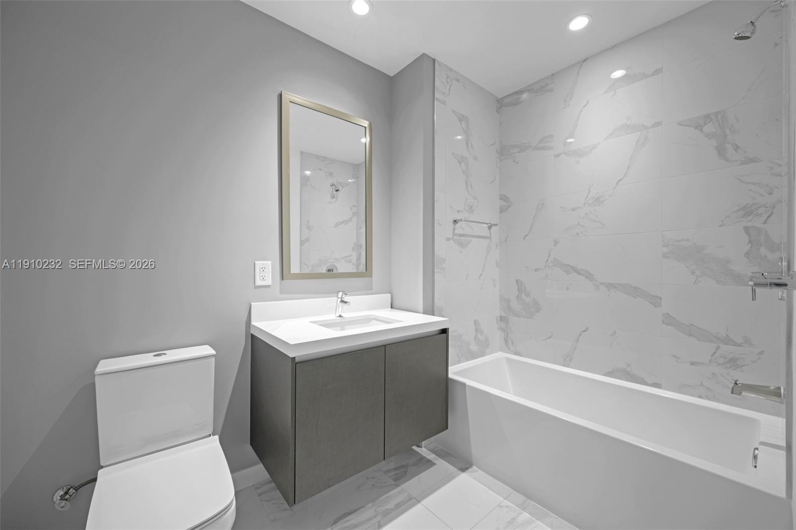 PARAMOUNT MIAMI WORLDCENT - Residential