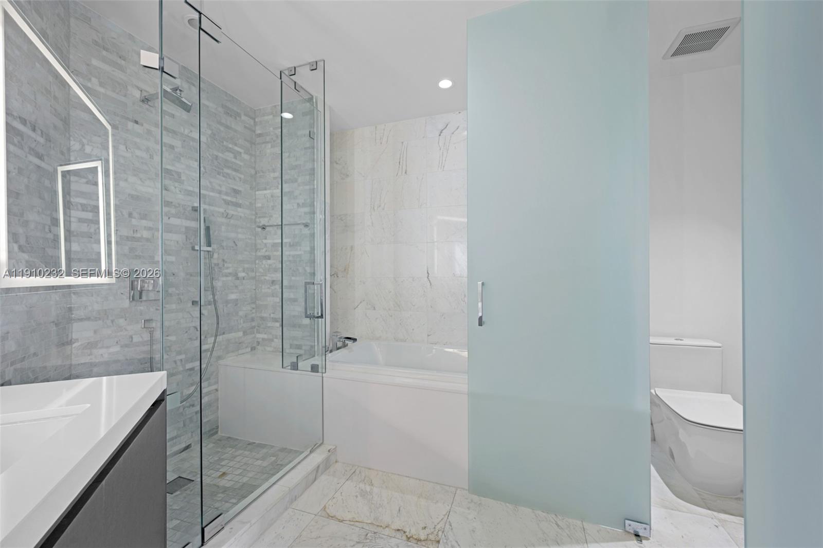 PARAMOUNT MIAMI WORLDCENT - Residential