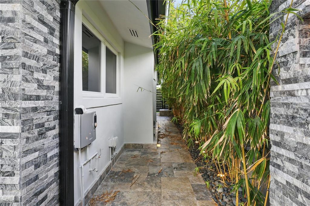 listing image 59