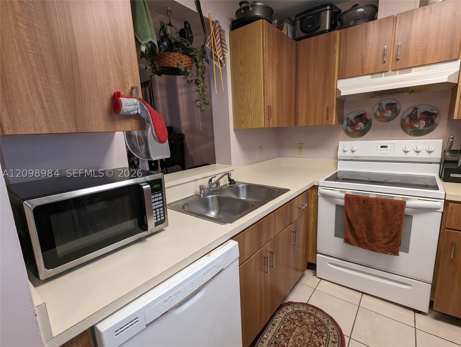8740 N Sherman Cir 401