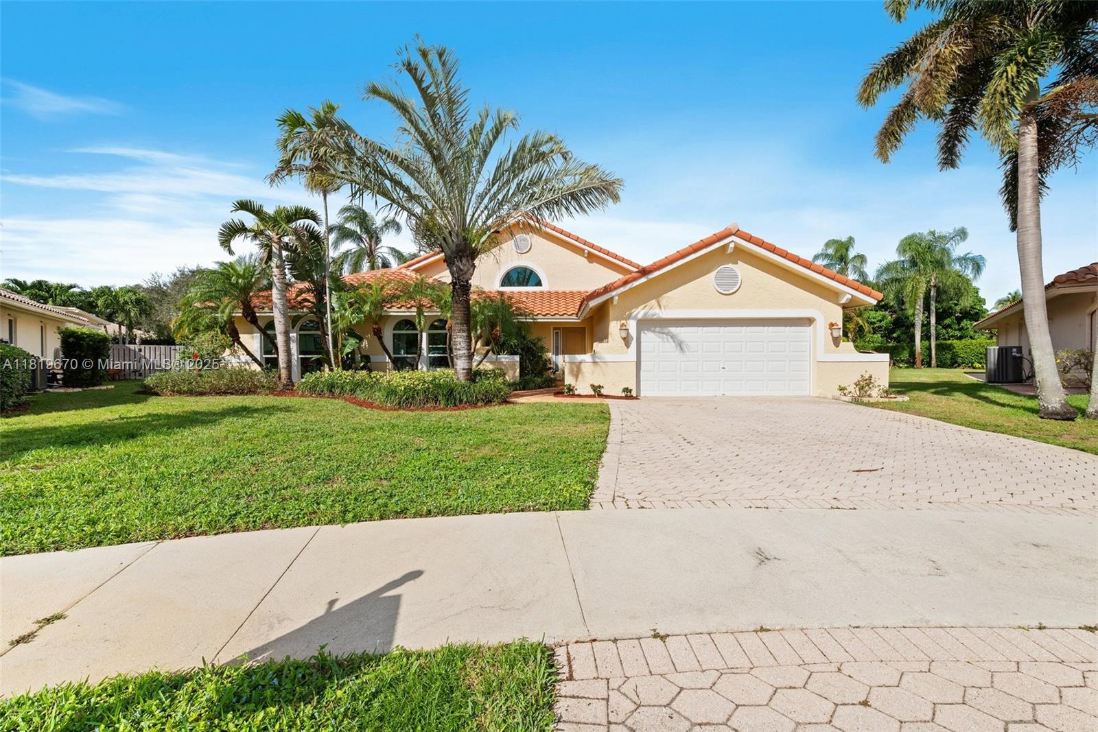 3320 Maple Ln